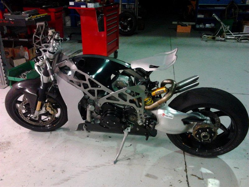 Кастом Ducati Monster 900