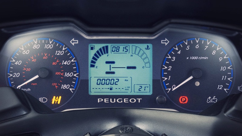 Трицикл Peugeot Metropolis 400i 2013