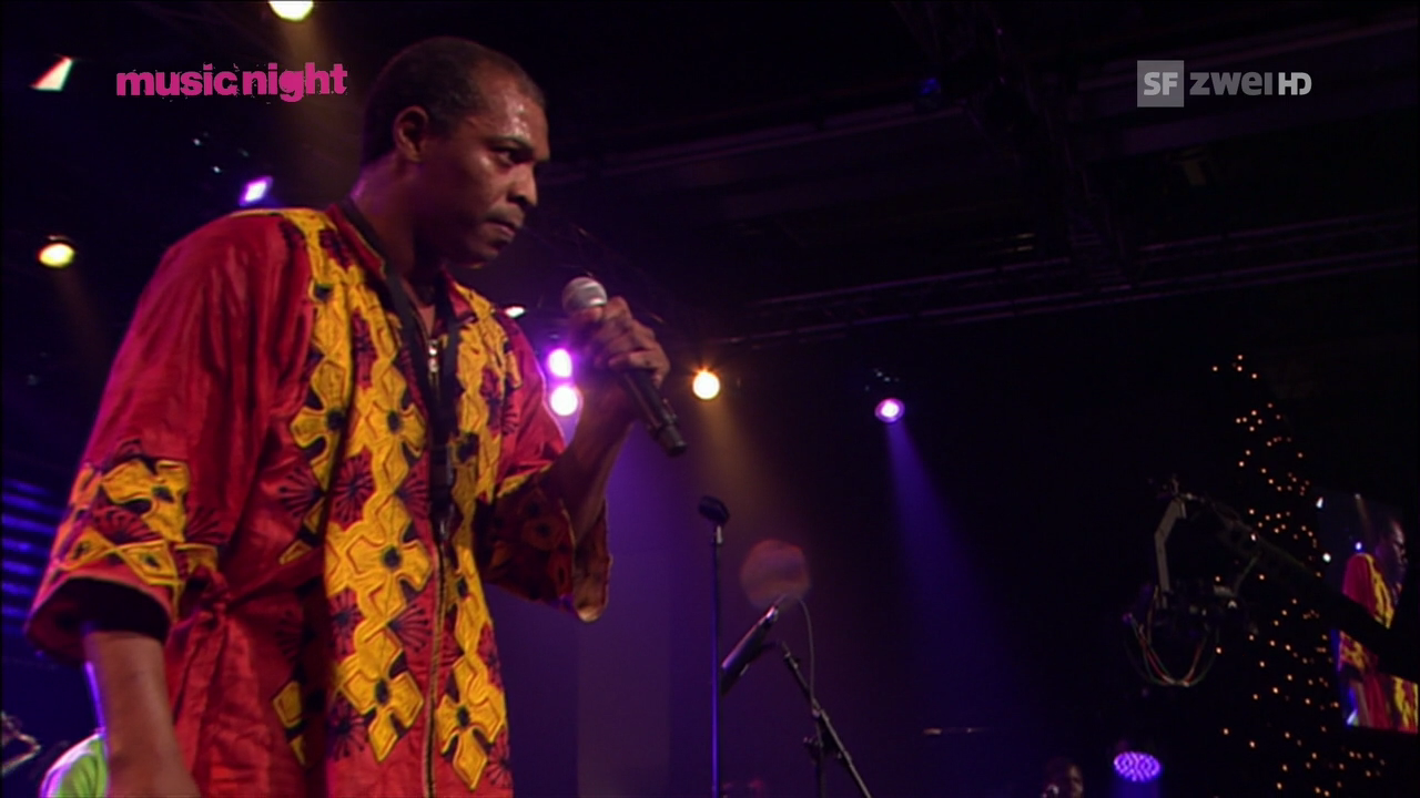 2011 Femi Kuti - Live in Montreux [HDTV 720p] 1